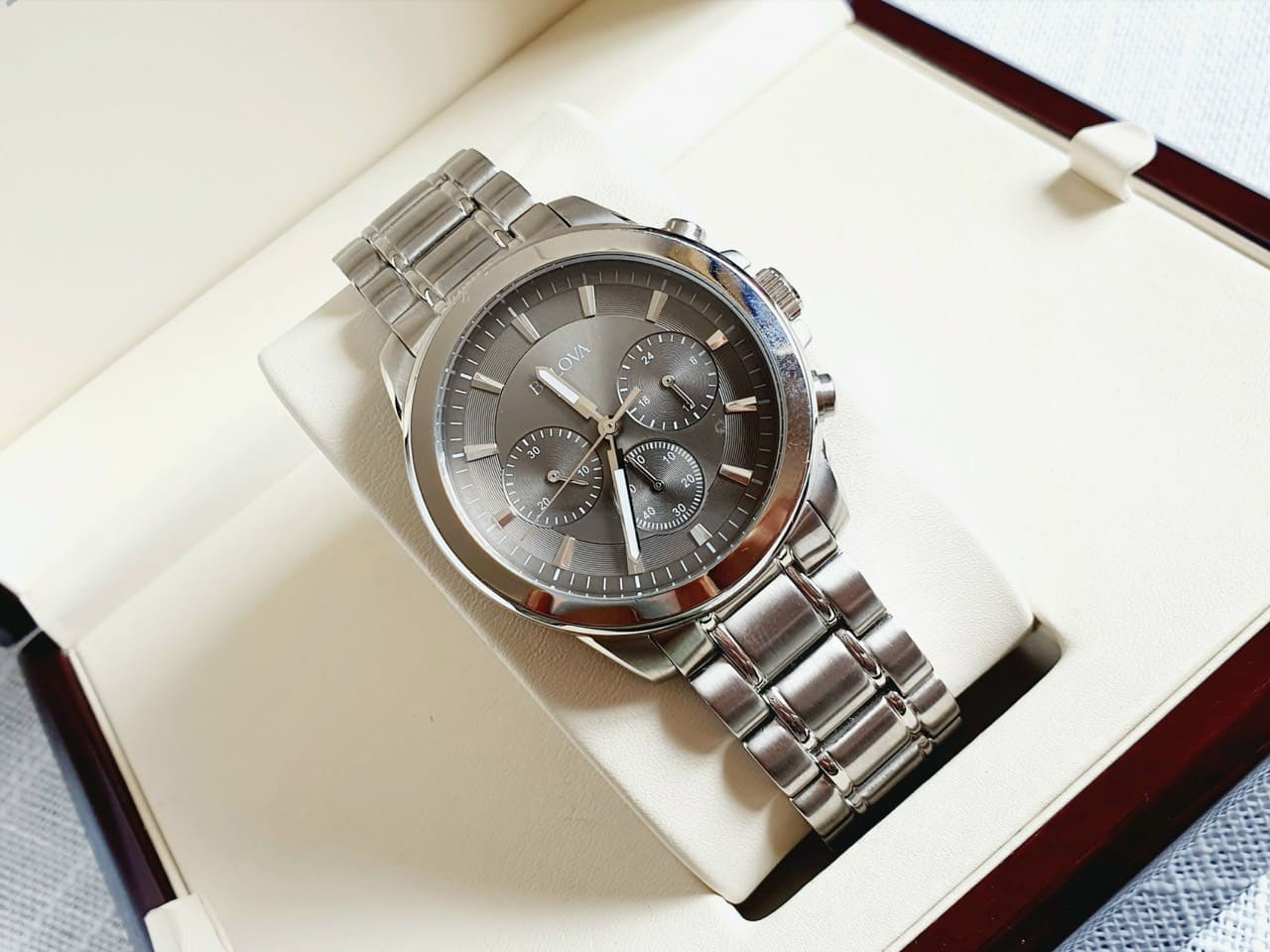 Bulova 96A180 – CITYWATCH